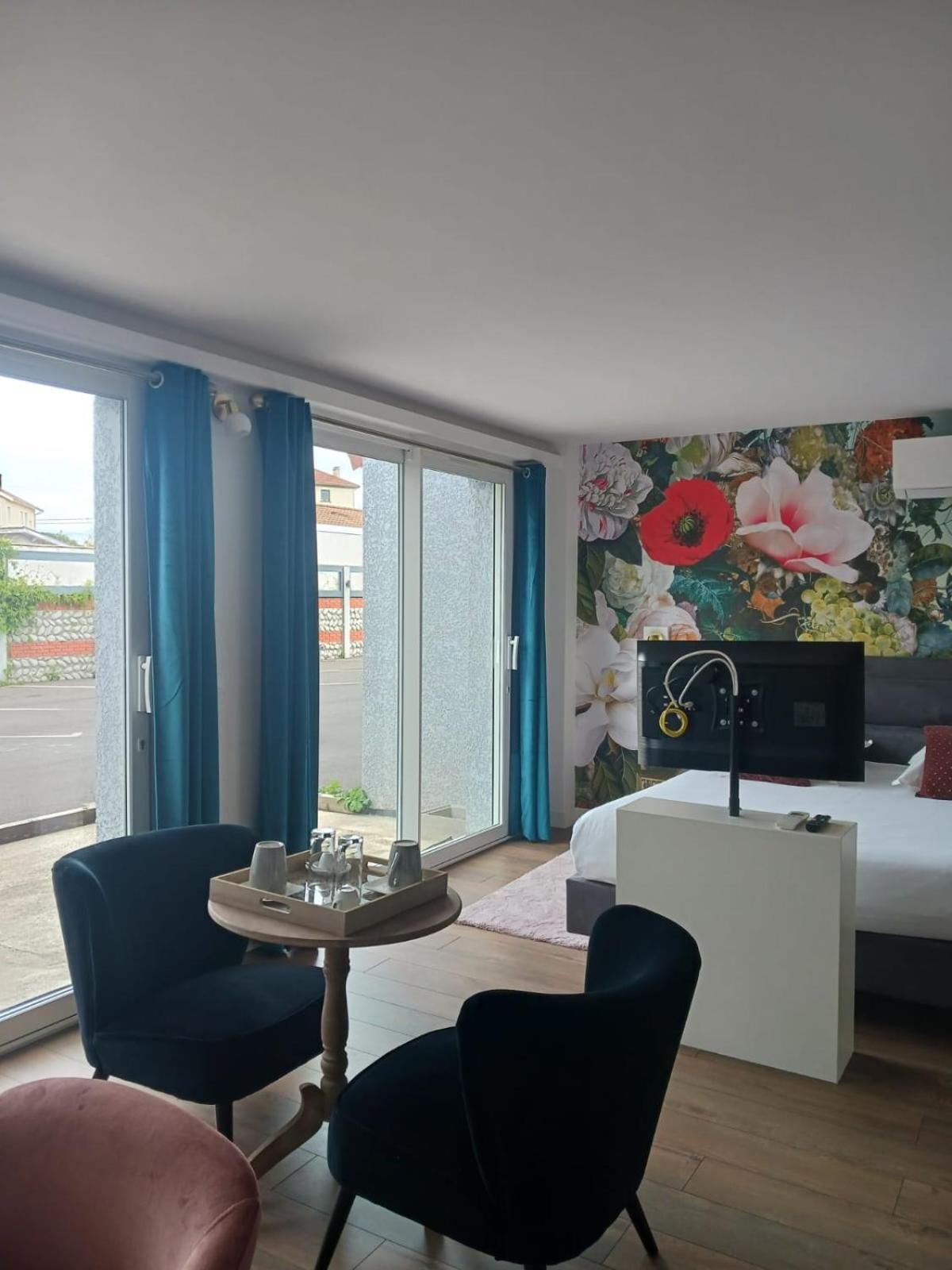 Bed and Breakfast Touraco Виллар-ле-Домб Экстерьер фото