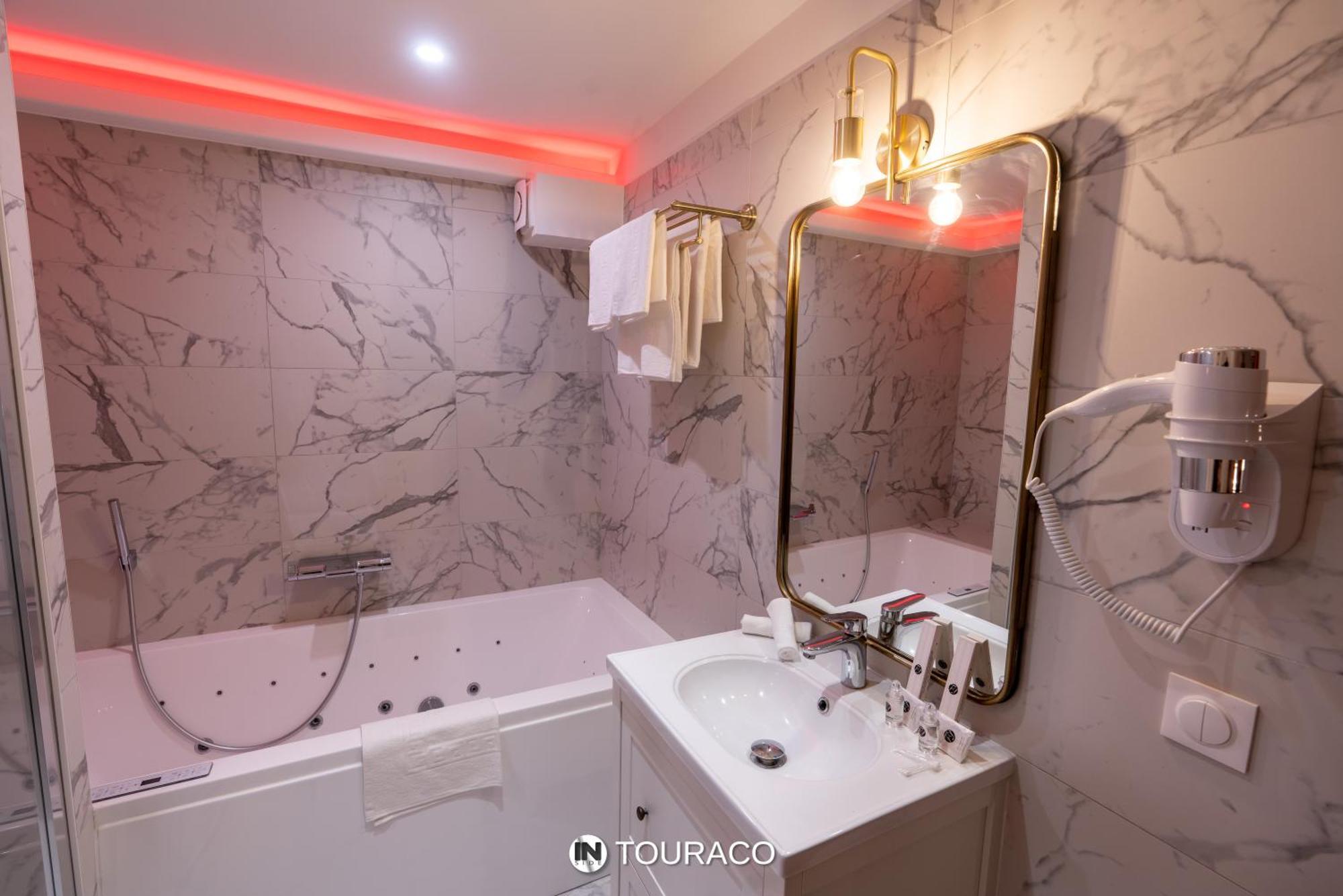 Bed and Breakfast Touraco Виллар-ле-Домб Экстерьер фото